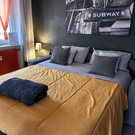 Apartmán Bon Bon Del Centro No Ztl A Due Passi Da Piazza Alfieri Asti Exteriér fotografie